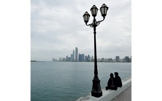 Морской сезон и спокойные сессии на набережной Абу-Даби