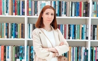 AI in the World of Creativity: Challenges and Opportunities