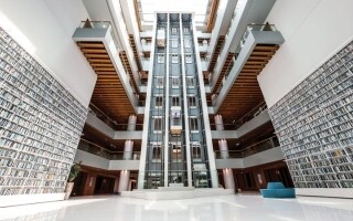 Mohammed bin Rashid Library Celebrates World Flower Day