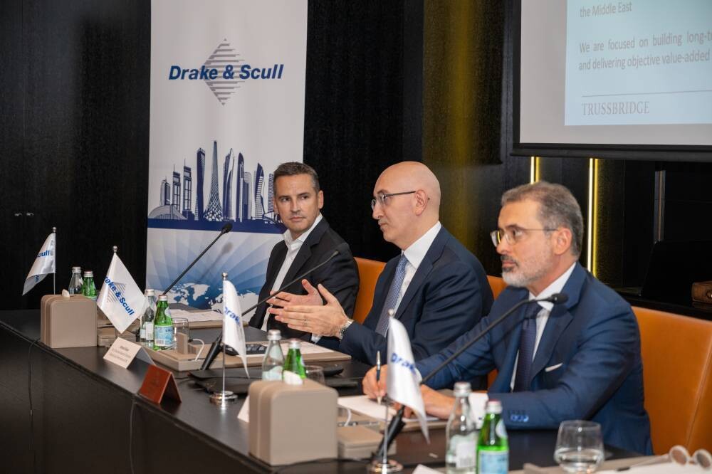 Drake & Scull завершает план реструктуризации и ожидает прибыль в 2024 году