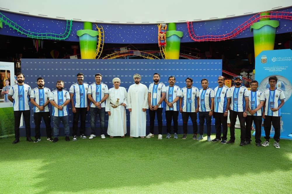 Lulu Exchange Hosts Event for Football Fans