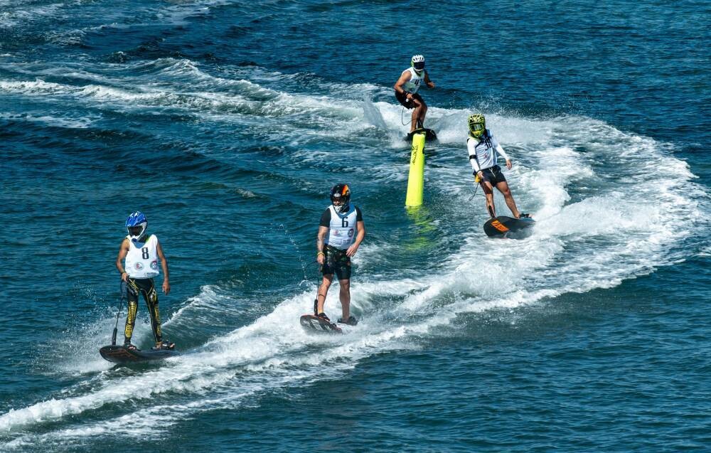 В Абу-Даби стартует тренировочный лагерь по моторсерфингу