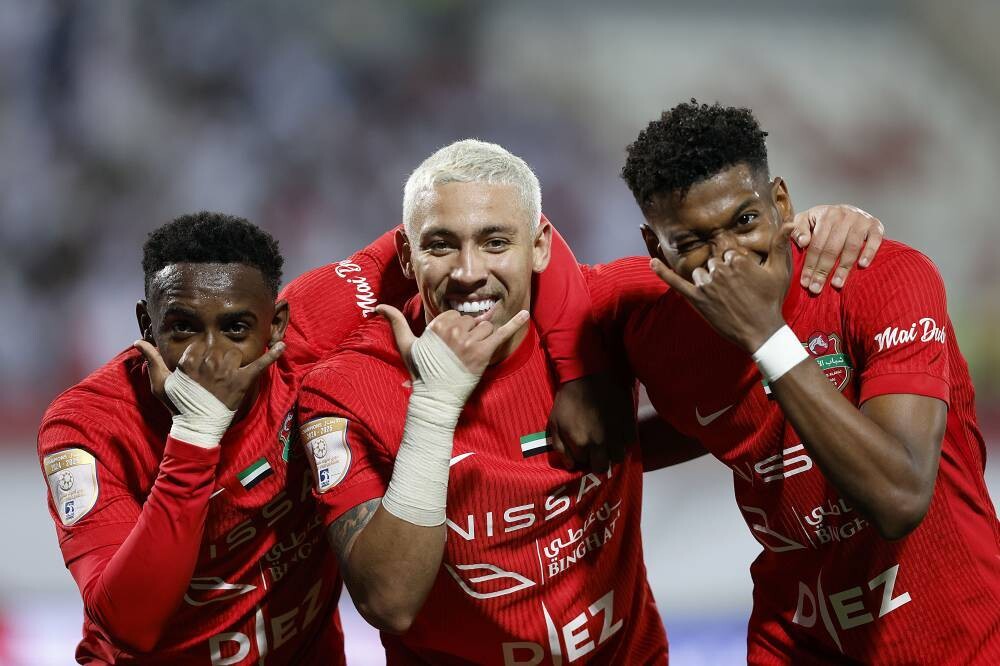 «Аль-Ахли» разгромил «Аль-Шарджу» и возглавил турнирную таблицу