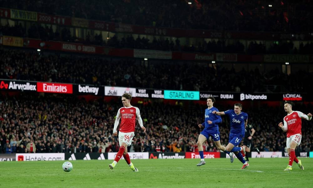 Фанат «Арсенала» хочет провести бой на стадионе «Эмирейтс»