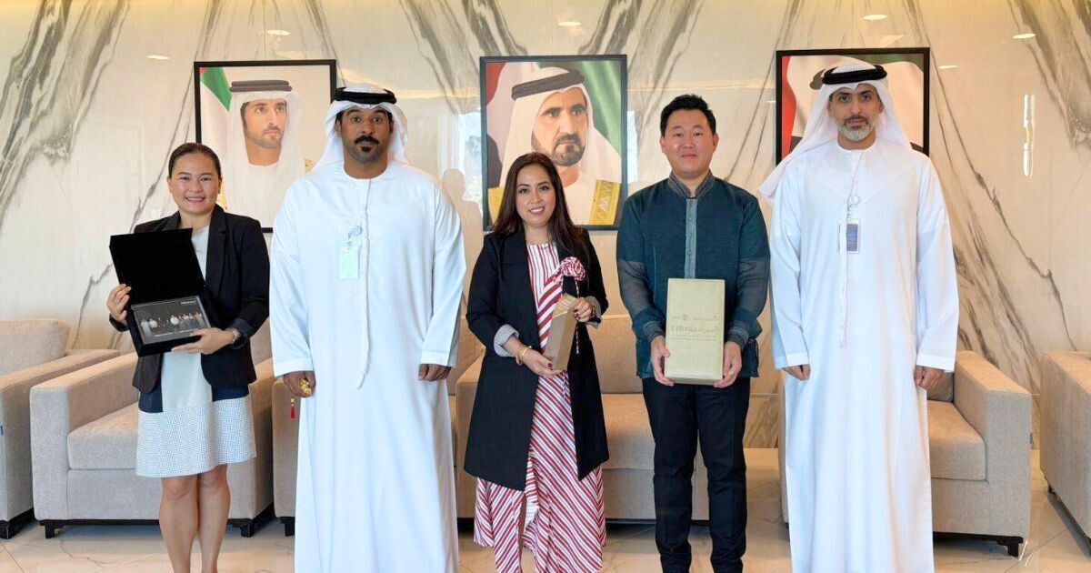 FilSoc Club Wins Platinum Award in Dubai