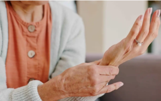 Hidden Signs of Osteoporosis in Women