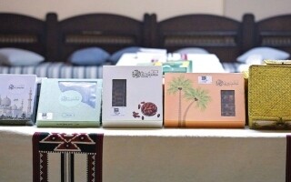 Concluyen las competiciones de calificación y envasado de dátiles en el Festival Dhafra