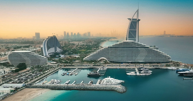 Дубай получил три награды на премии «Бри де Версай»