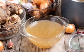 Bone Broth vs. Protein Powder: Which is Better for Muscles?