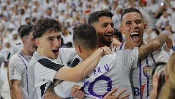 Аль-Айн побеждает Йокогаму Маринос со счетом 5-1 в финале Лиги чемпионов АФК