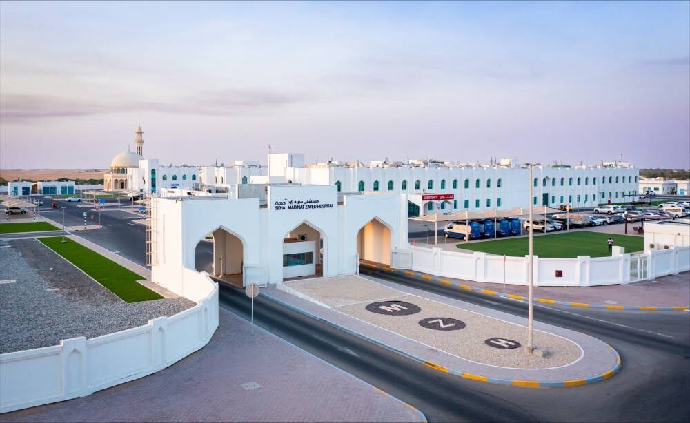 Успешное лечение сложного почечного случая в ОАЭ с помощью передовых технологий