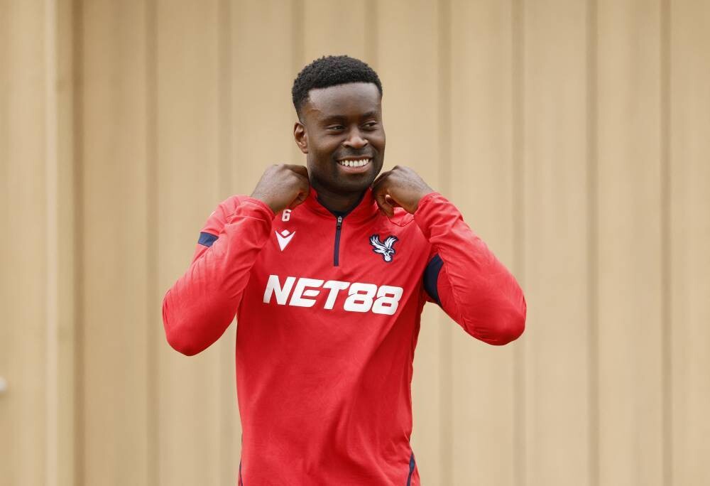 Манчестер Сити заинтересован в защитнике Кристал Пэлас