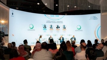 Сессия на Арабском медийном Форуме выделила возможности лидерства для женщин в зарубежных медиа