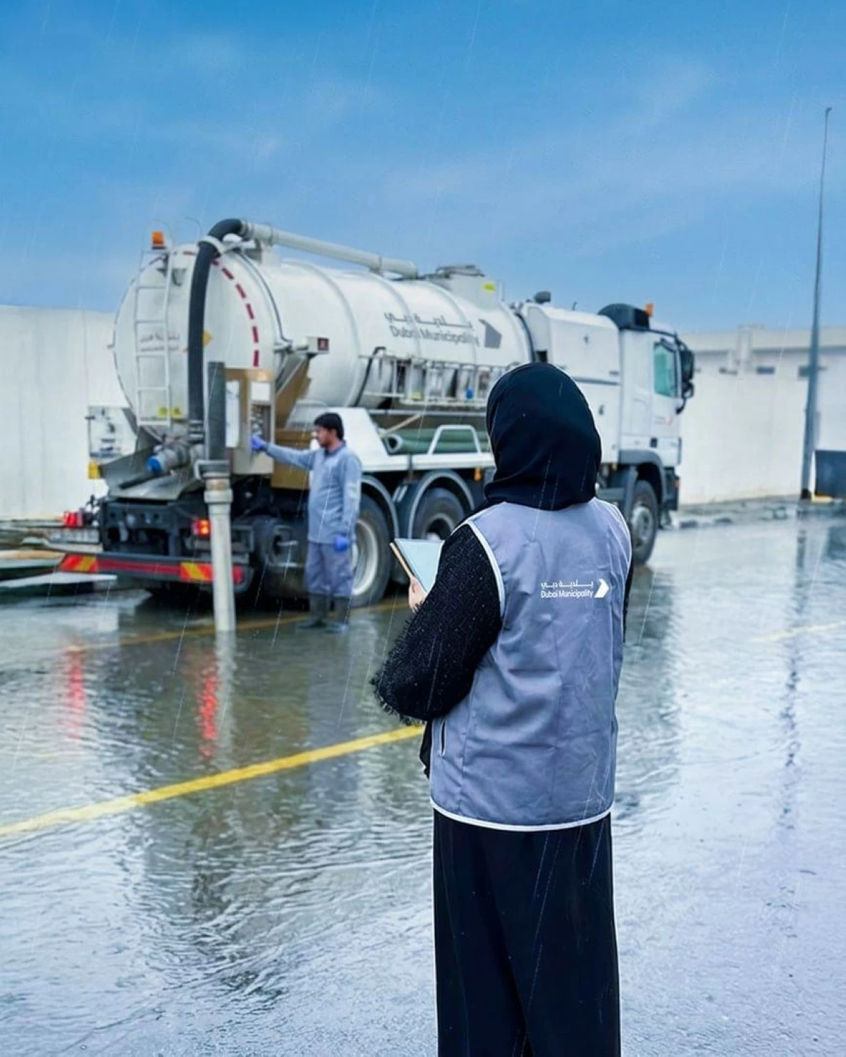 迪拜成功管理“阿兹姆”天气影响