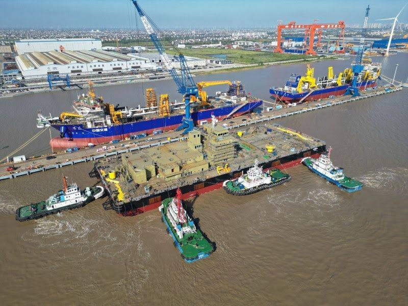 Launch of New Floating Crane 'Al Noqoodh'
