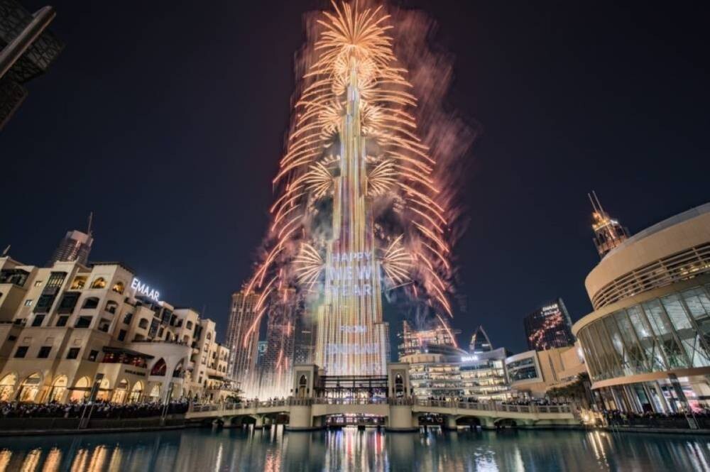 Last-Minute Holiday Rentals for New Year's Fireworks
