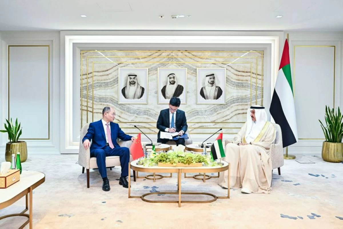 阿联邦国民议会议长与中国大使讨论双边关系