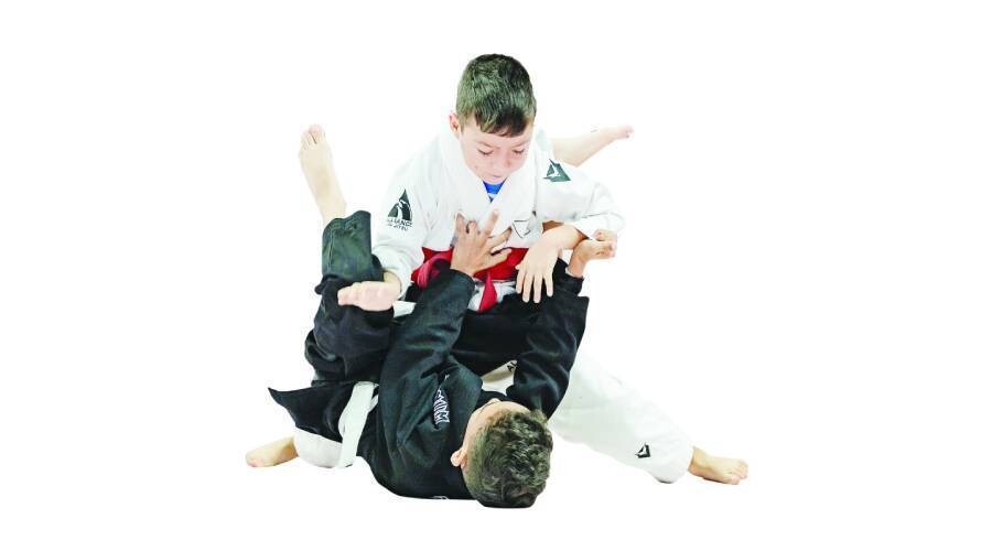 第三届体育赛事第二轮在富查伊拉结束