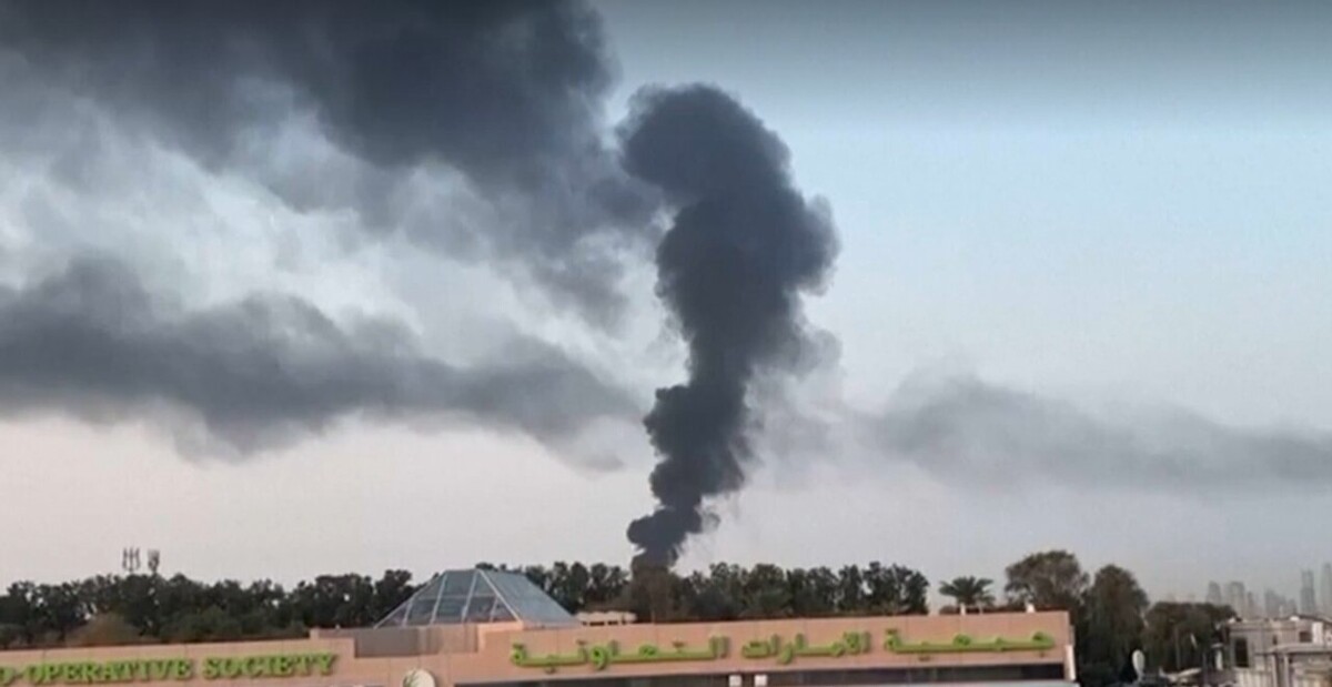 阿布扎比导弹残骸致两人死亡