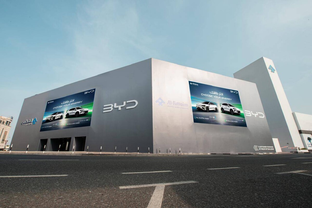 Новый шоурум BYD открывается в Дубае | Новости за границей