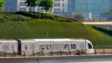 Dubai Metro Honours UAE Founding Fathers with Visual Tribute