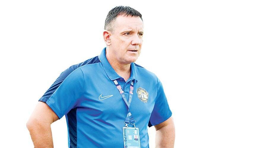 Serbian coach marks 100th match with a defeat in UAE