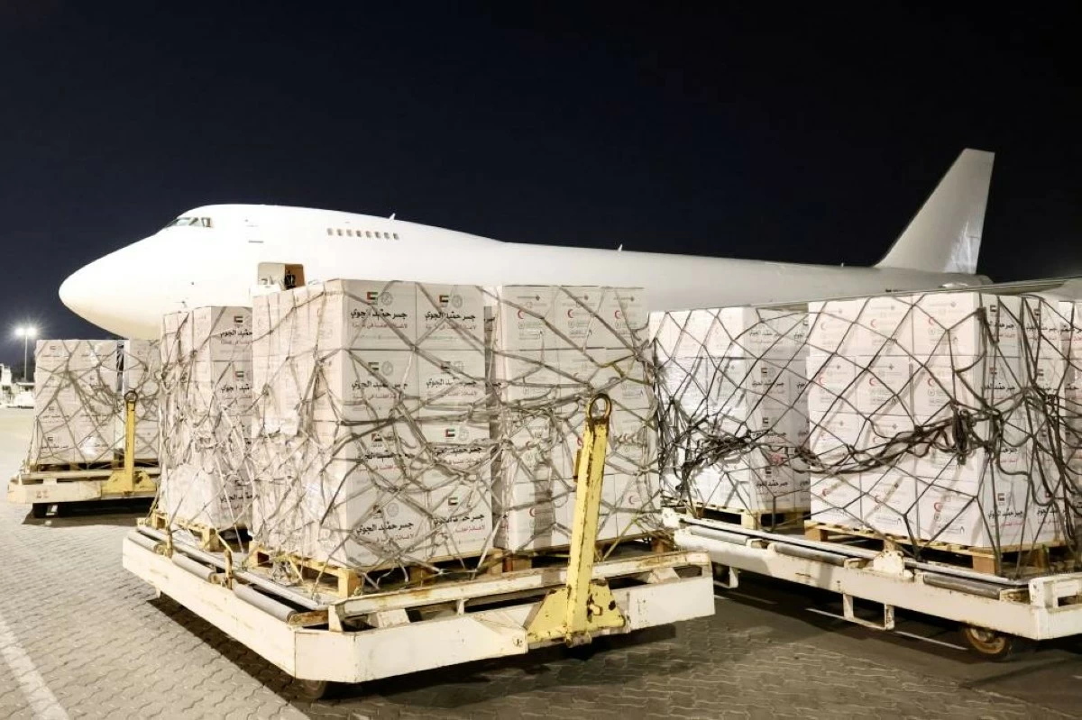 ОАЭ продолжают поставлять гуманитарную помощь в Газу