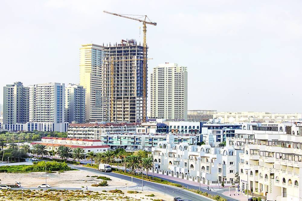 Dubai real estate deals hit 6.3 billion dirhams