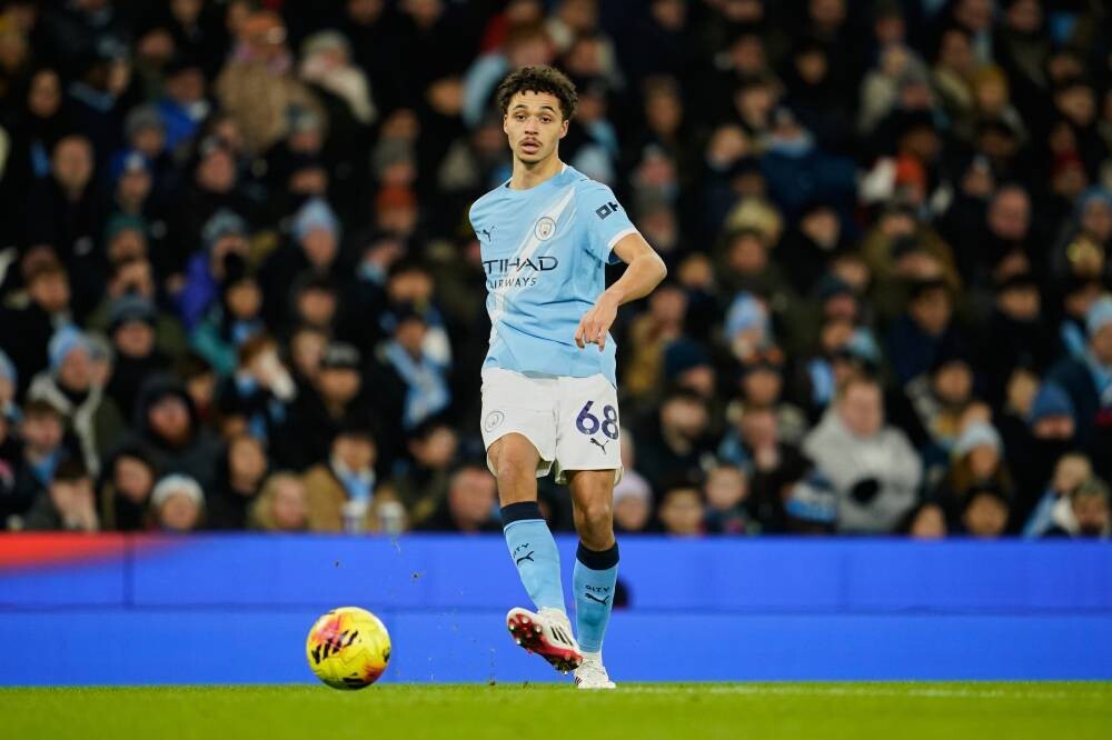 Max Allen debuts for Manchester City due to defensive injuries