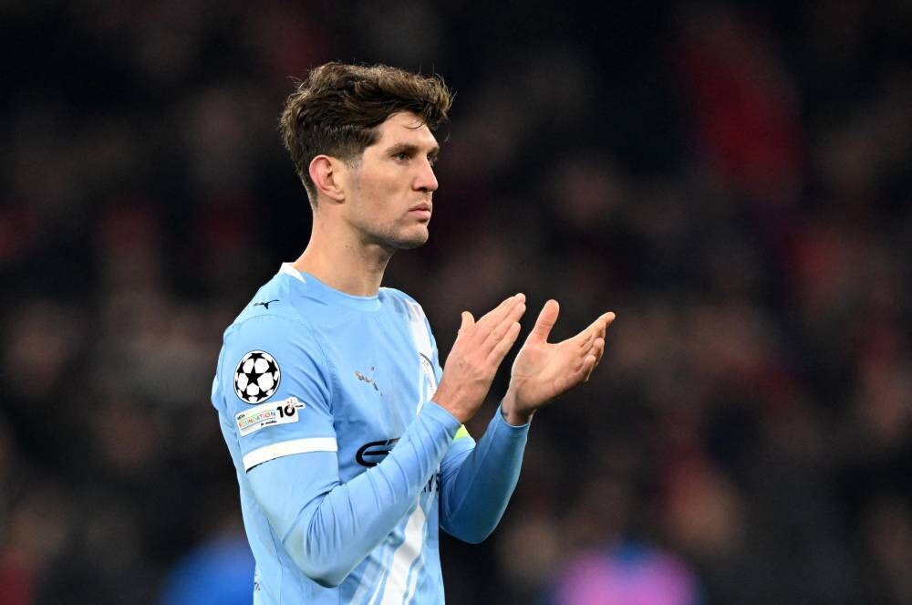 Джон Стоунз столкнулся с жалобой соседей из-за строительства