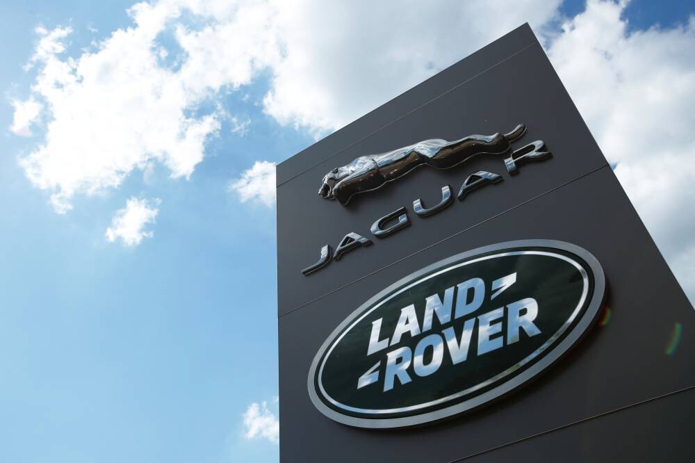 Jaguar Land Rover Возобновляет Поставки в США
