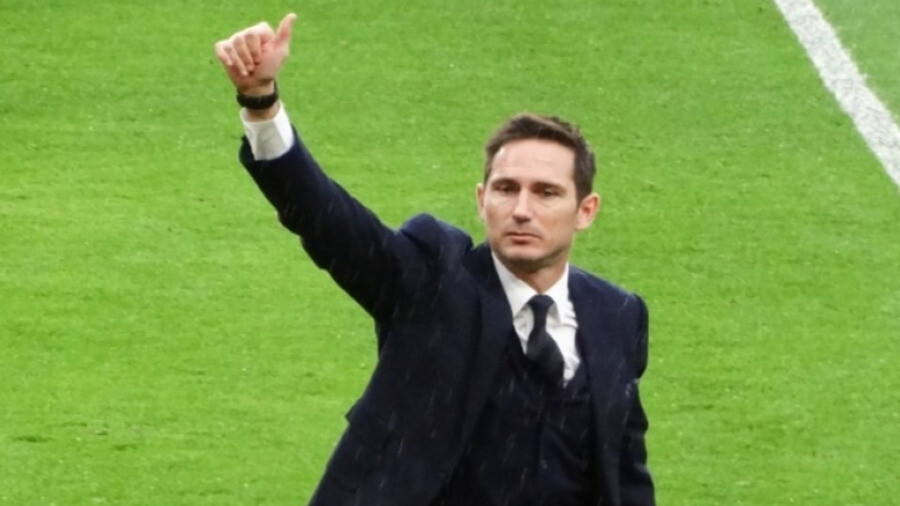 Frank Lampard Shocked by Photo Incident