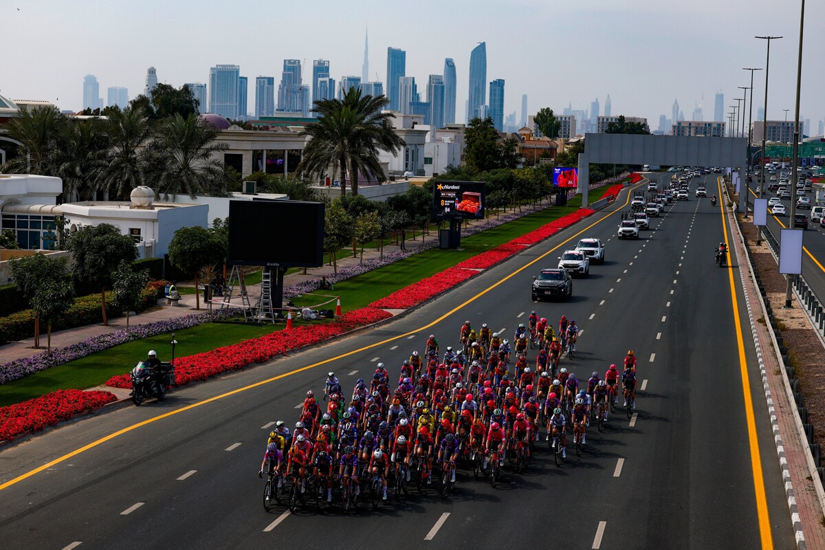 Lorena Wiebes Wins Dubai Desert Stage