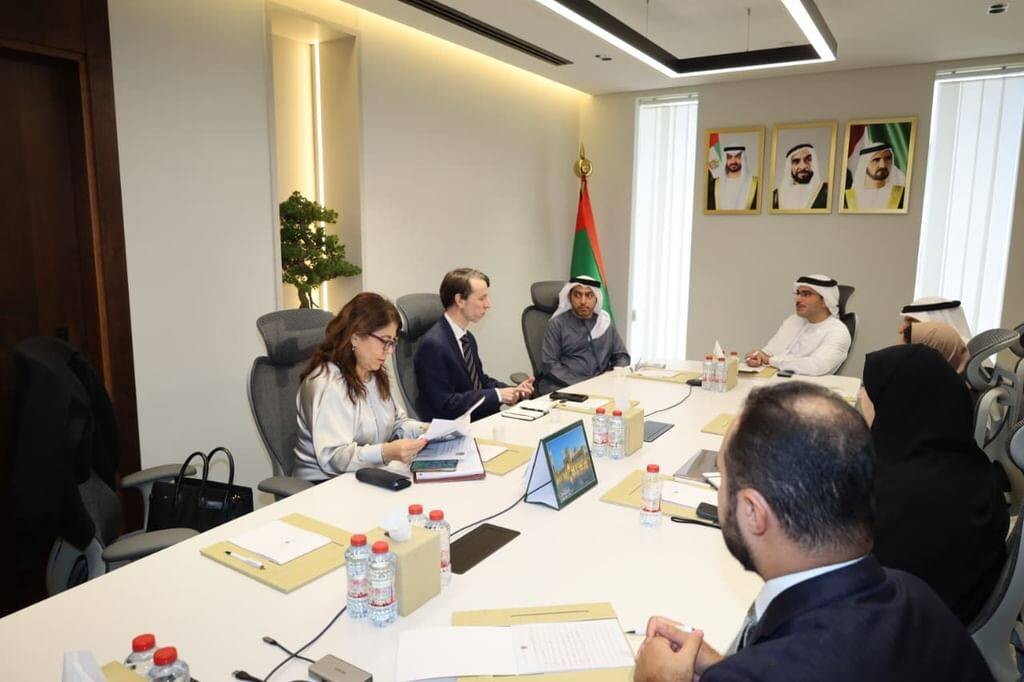 ОАЭ и Emirates обсуждают устойчивое авиационное топливо