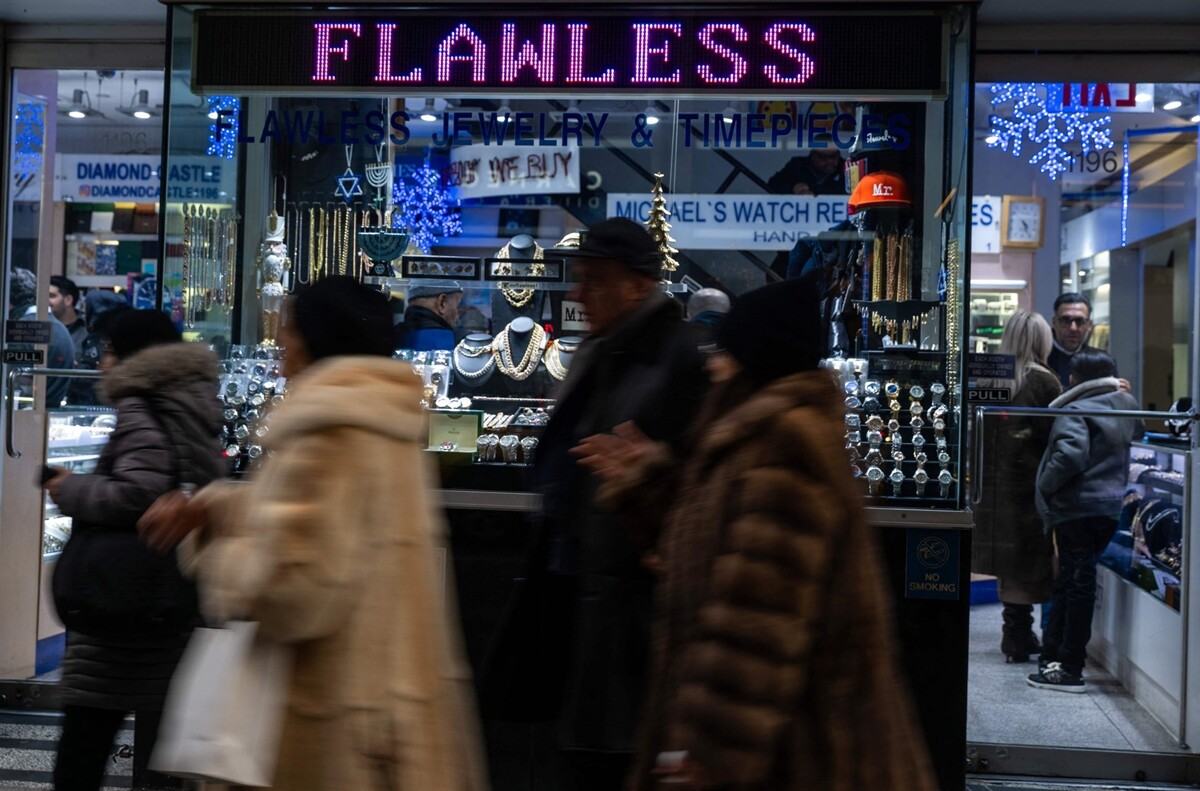 Silver Price Rises to Record High