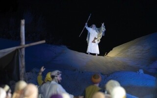 Directors Praise 9th Sharjah Desert Theatre Festival