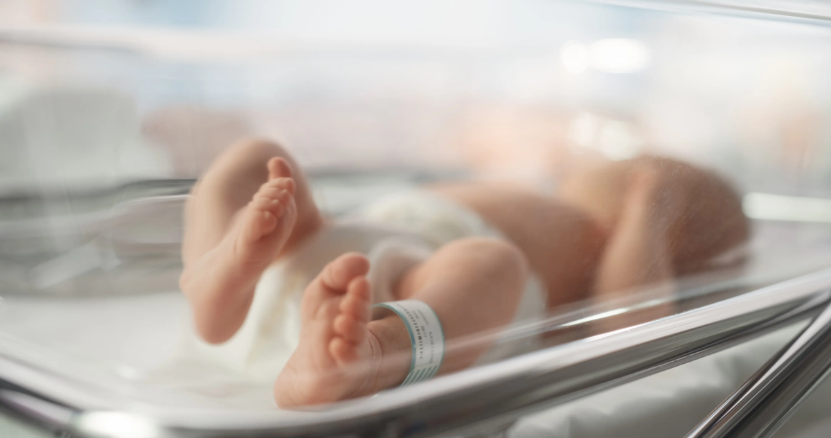 Sharjah Introduces Extended Care Leave for Mothers
