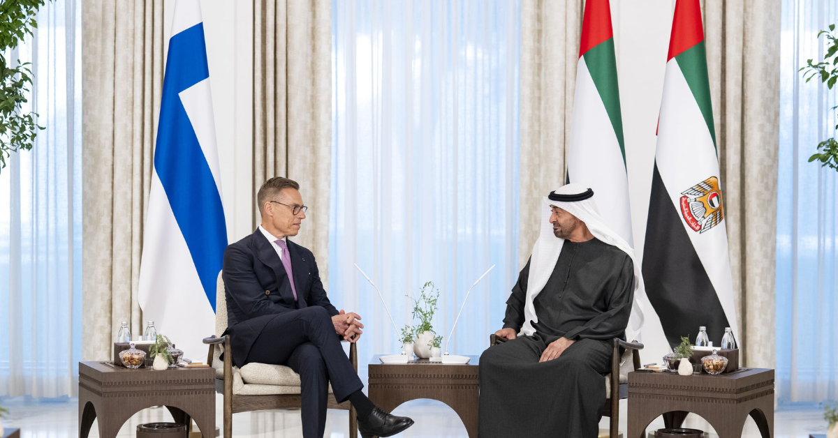 Президент Финляндии высоко оценил роль ОАЭ в содействии гуманитарной помощи