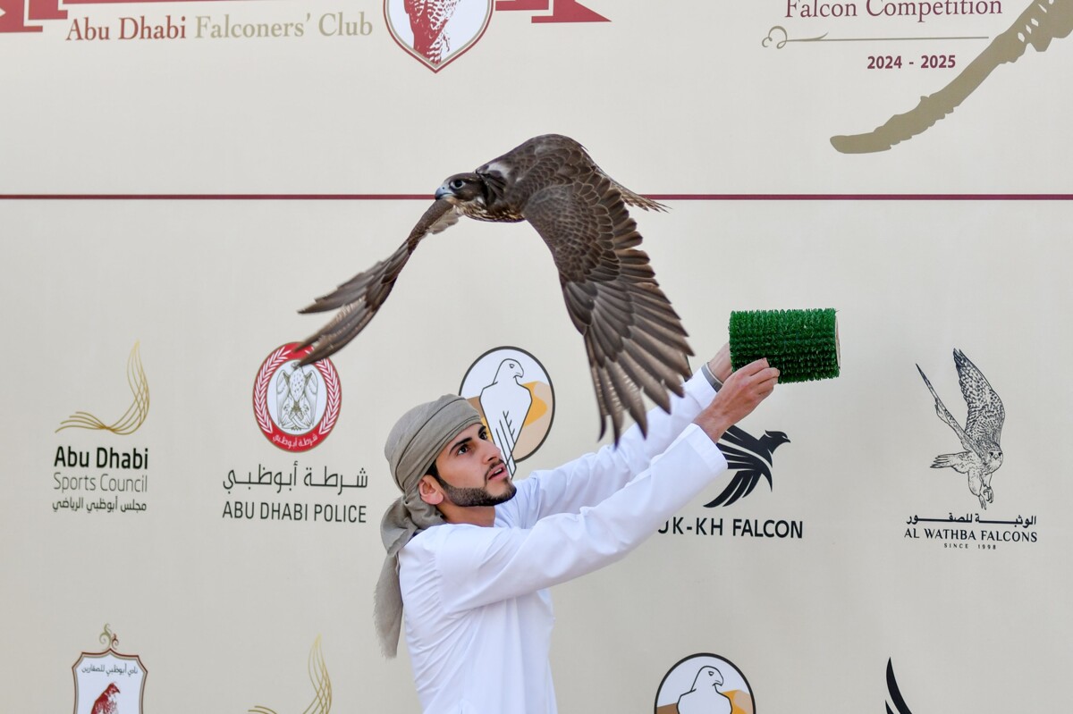 Dubai Team Wins Falconry Championship