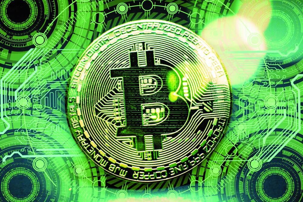 Bitcoin Surpasses $105,000 Again