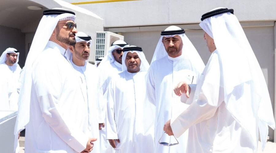 El jeque Jalid bin Hamid Al Qasimi visita clubes deportivos de Sharjah