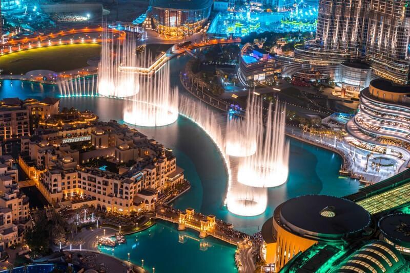 Closure of the Dubai Fountain, the largest dancing fountain in the world