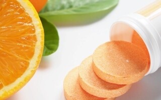 La vitamina C puede ayudar a reducir la presión arterial alta