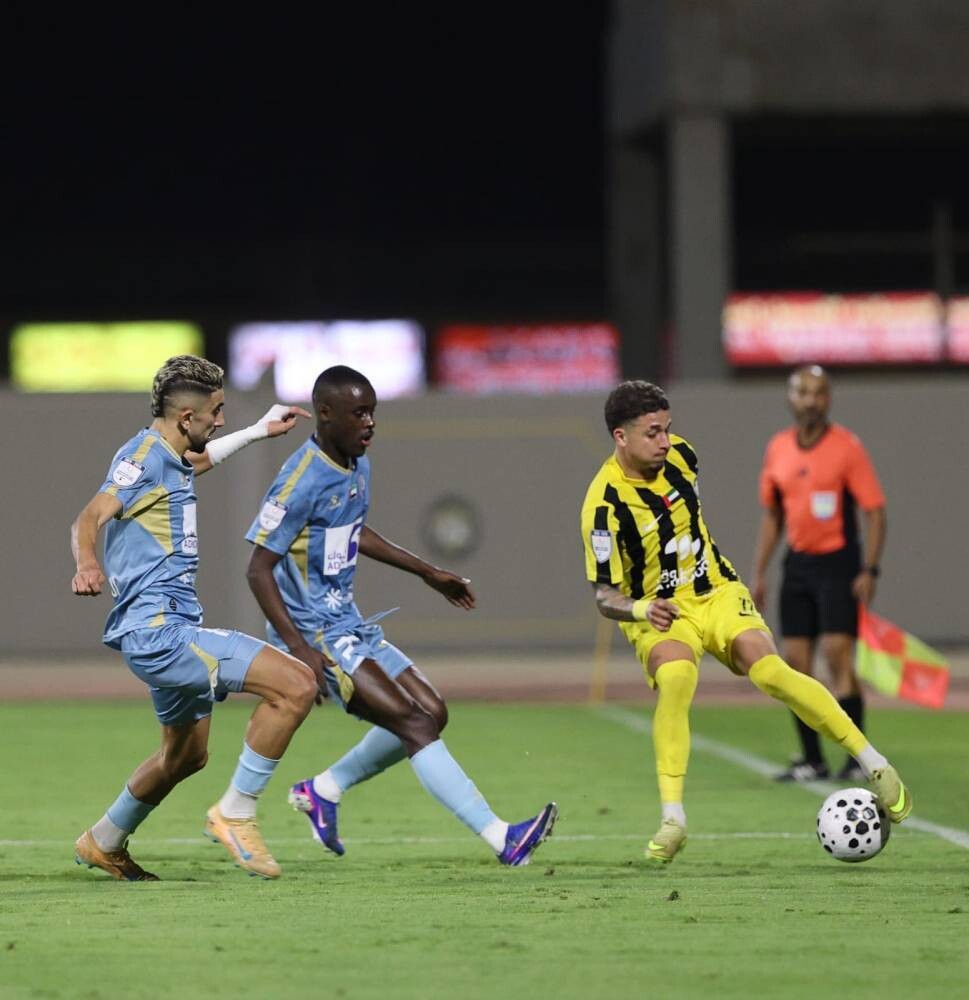 Al Jazira Secures Historic 5-0 Win Over Sharjah
