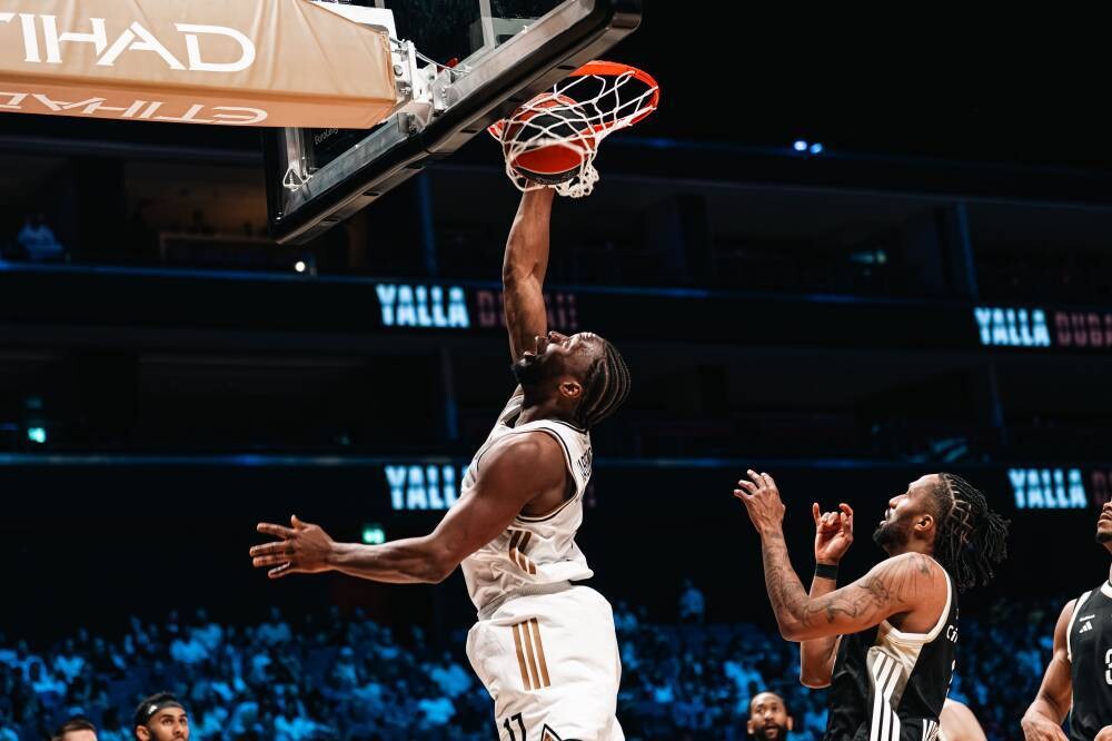 Dubai Basketball Match Raises Donations for 3055 Meals