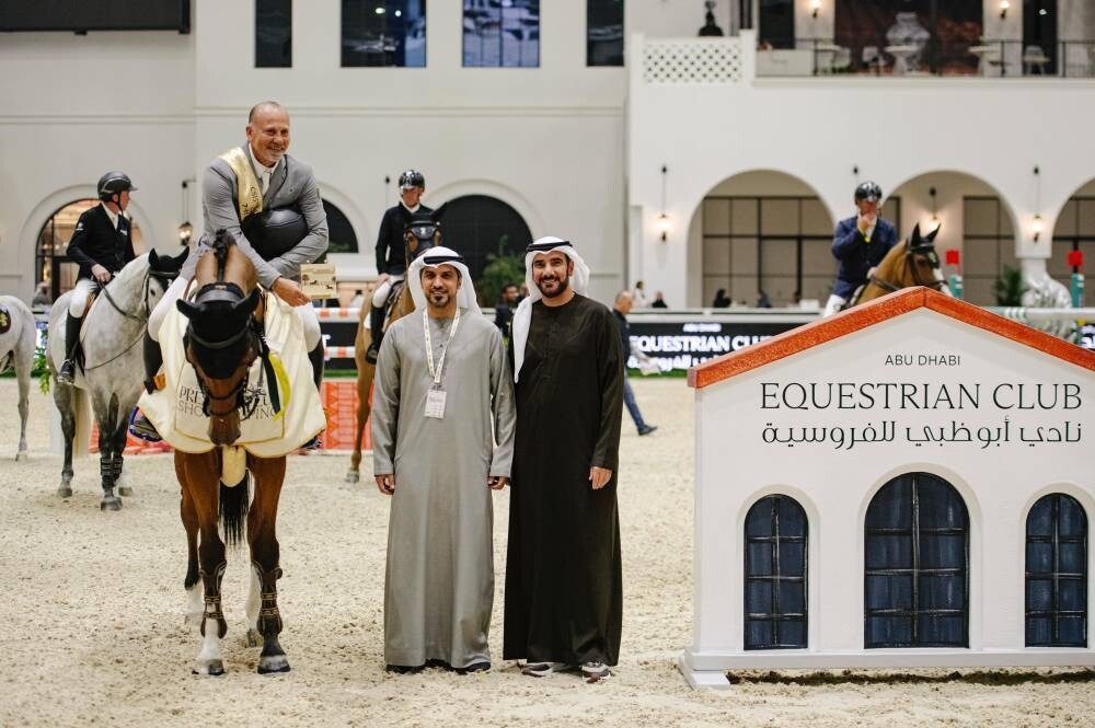 叙利亚骑手沙迪·加里布赢得障碍赛揭幕战