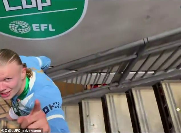 Haaland Celebrates League Cup Win in Arabic and Remembers His Leeds Roots