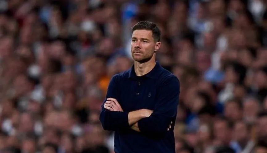 Liverpool Signs Contract with Xabi Alonso