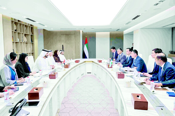 UAE and Uzbekistan Enhance Economic Partnership in Dubai Meeting