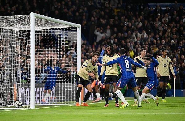 Челси разгромил Барселону в Лиге чемпионов